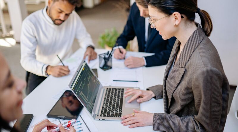 Caged março: 228.208 novas vagas de emprego superam expectativas